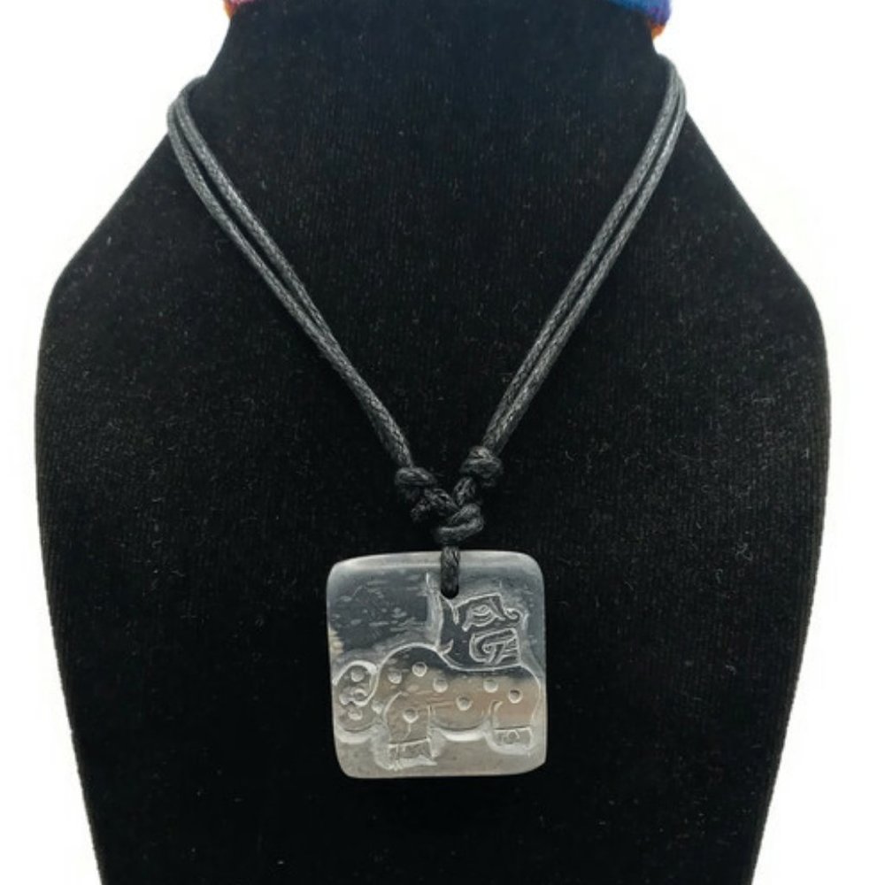 Unisex Jaguar Stone Necklace from the Chavín Culture